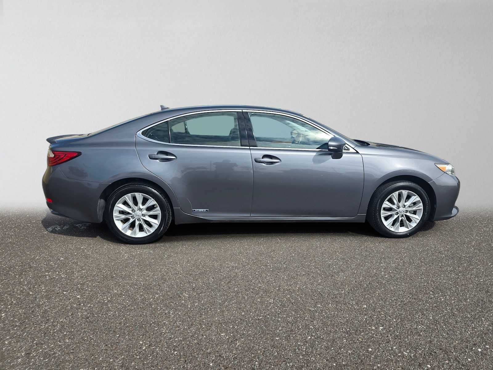 2014 Lexus ES 300h Hybrid