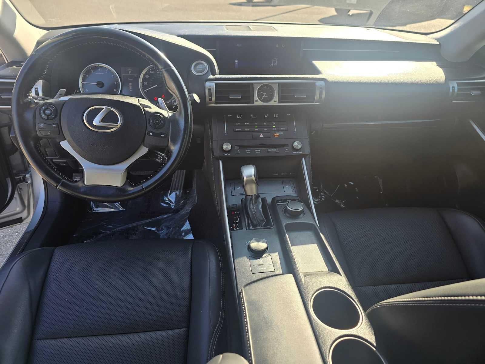 2016 Lexus IS 300 4dr Sdn AWD