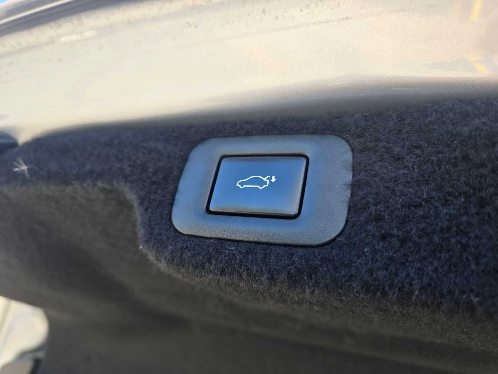 2023 Lexus LS 500h AWD