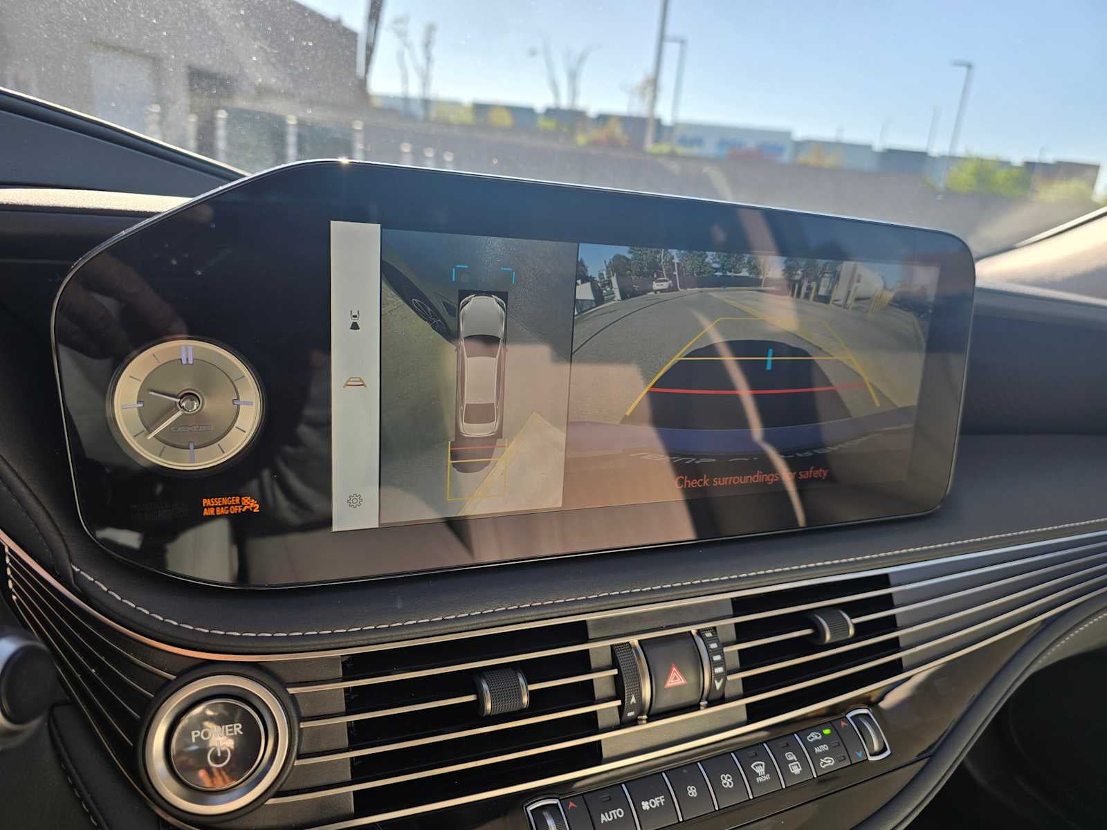 2023 Lexus LS 500h AWD