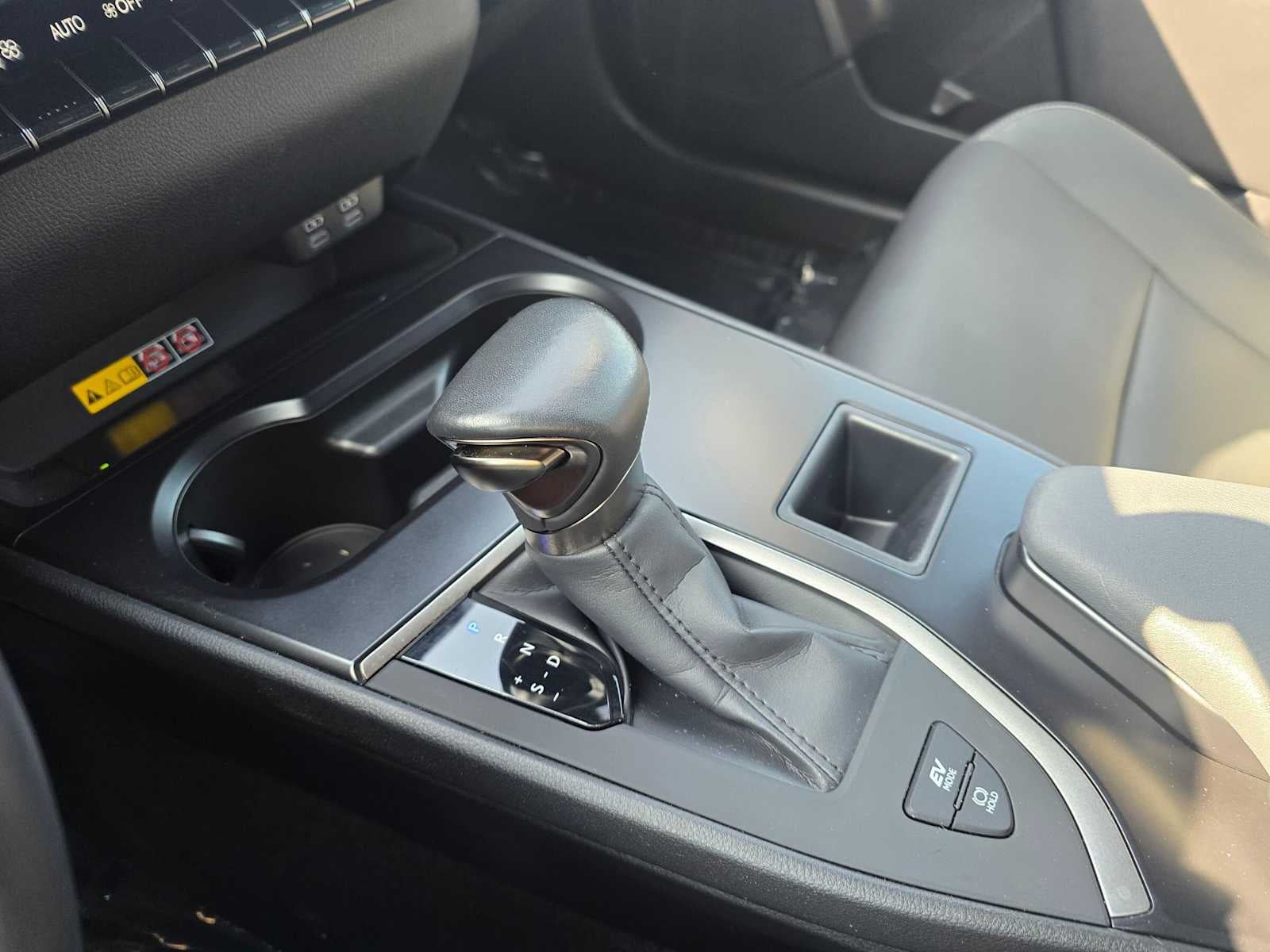 2024 Lexus UX 250h UX 250h