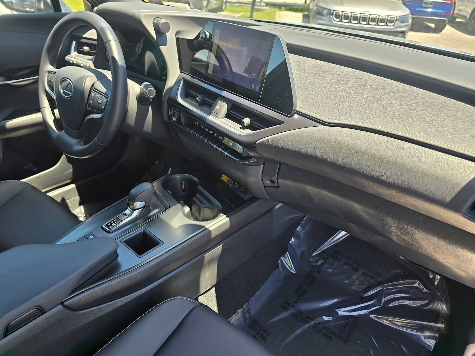 2025 Lexus UX 300h UX 300h