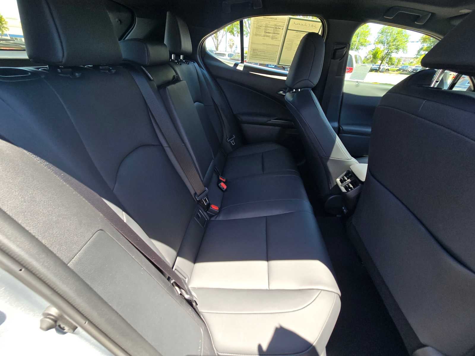 2025 Lexus UX 300h UX 300h