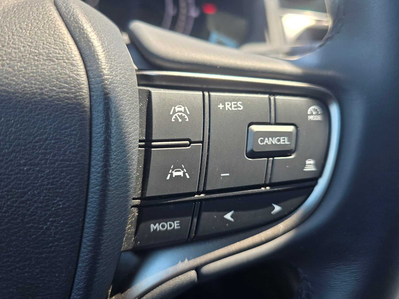 2025 Lexus UX 300h UX 300h
