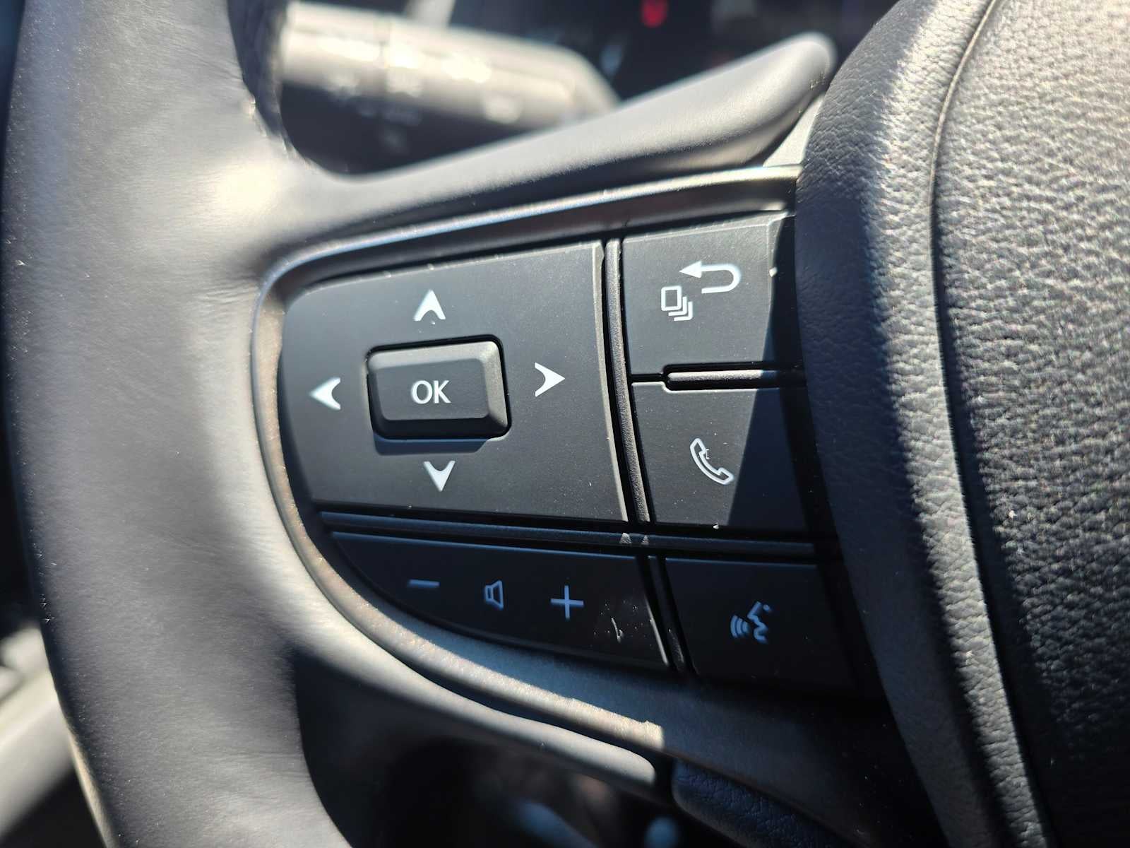 2025 Lexus UX 300h UX 300h