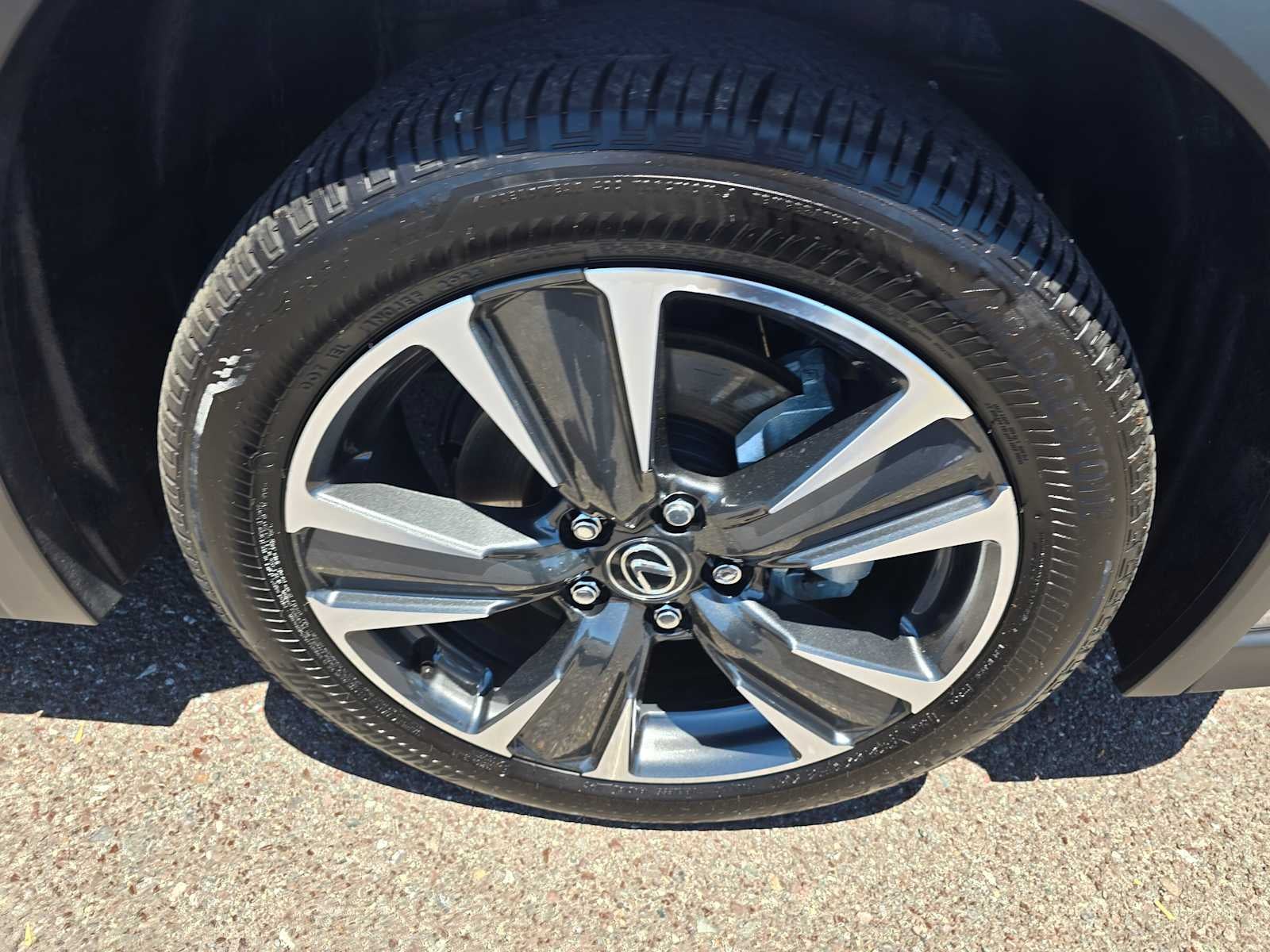 2025 Lexus UX 300h UX 300h