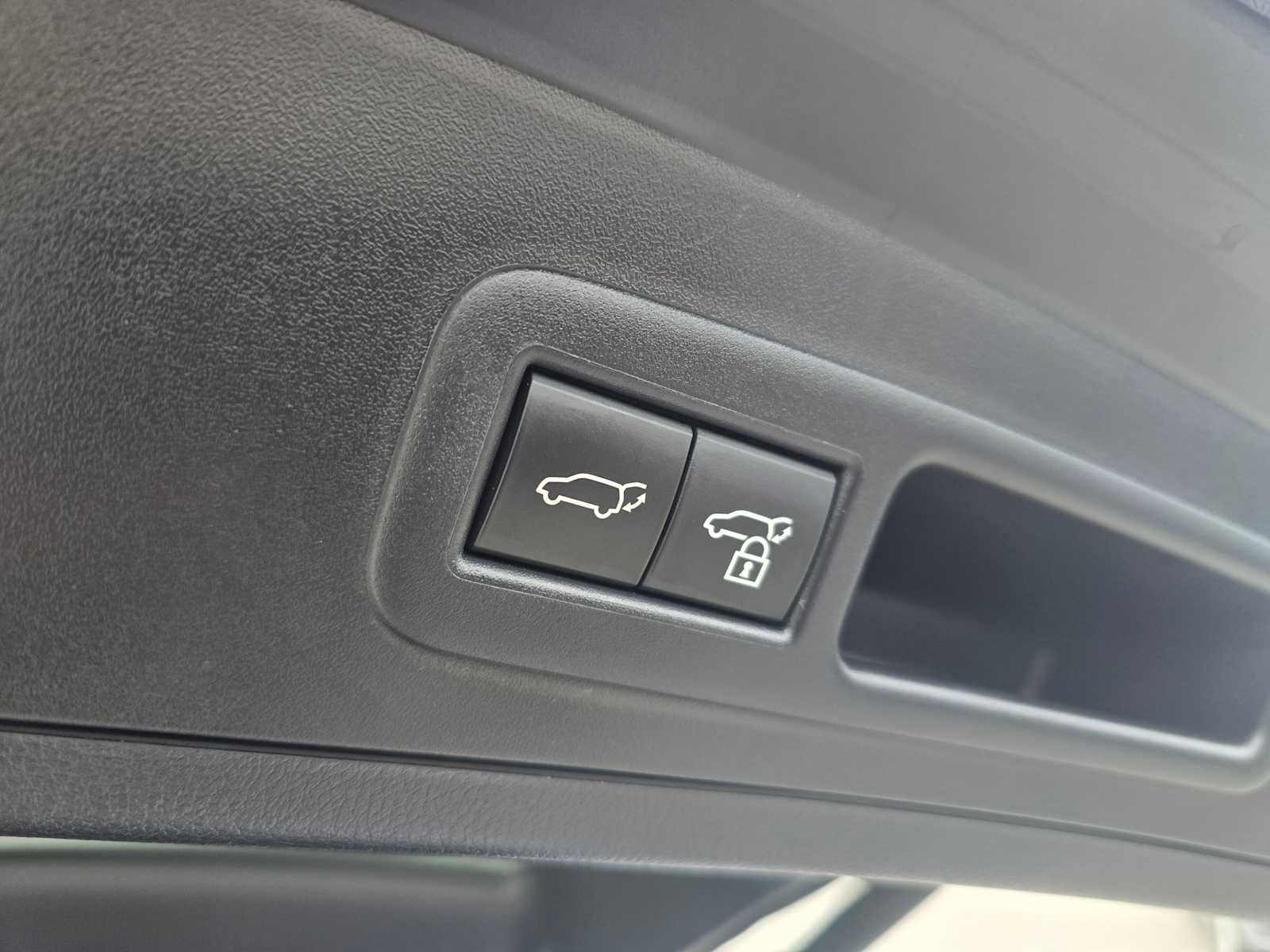 2025 Lexus UX 300h UX 300h