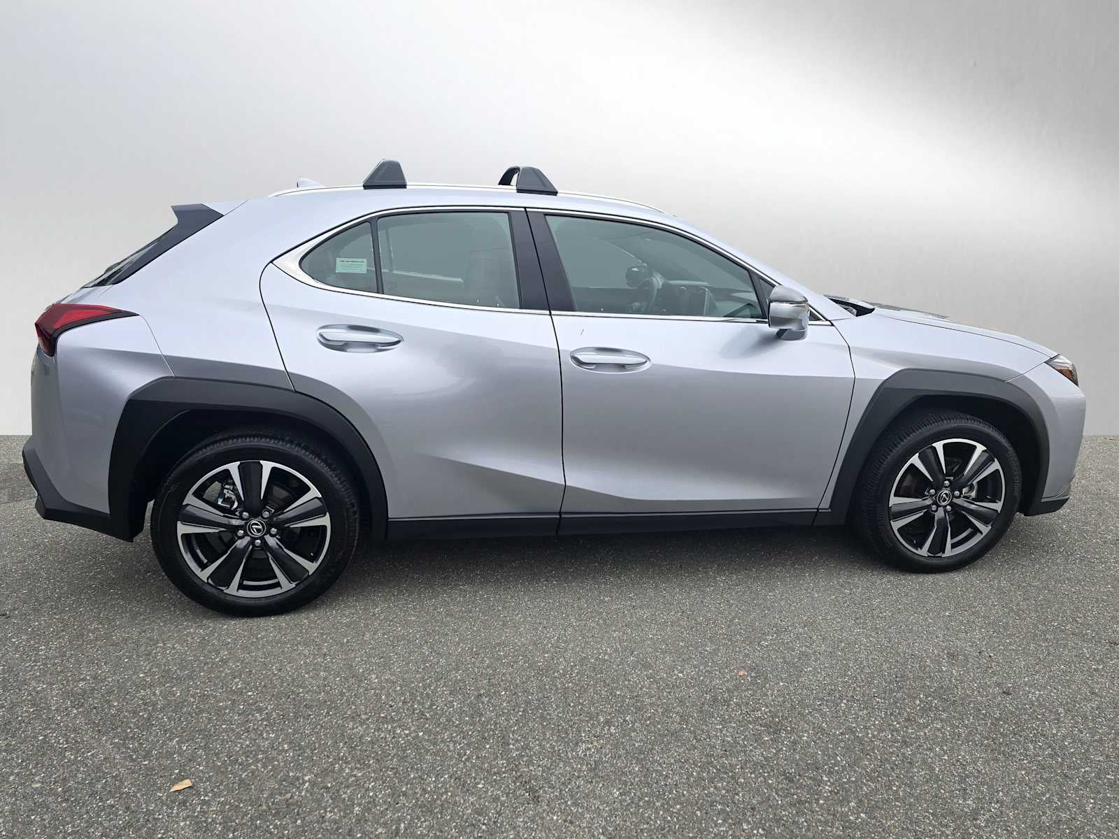 2025 Lexus UX 300h UX 300h