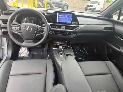 2025 Lexus UX 300h UX 300h