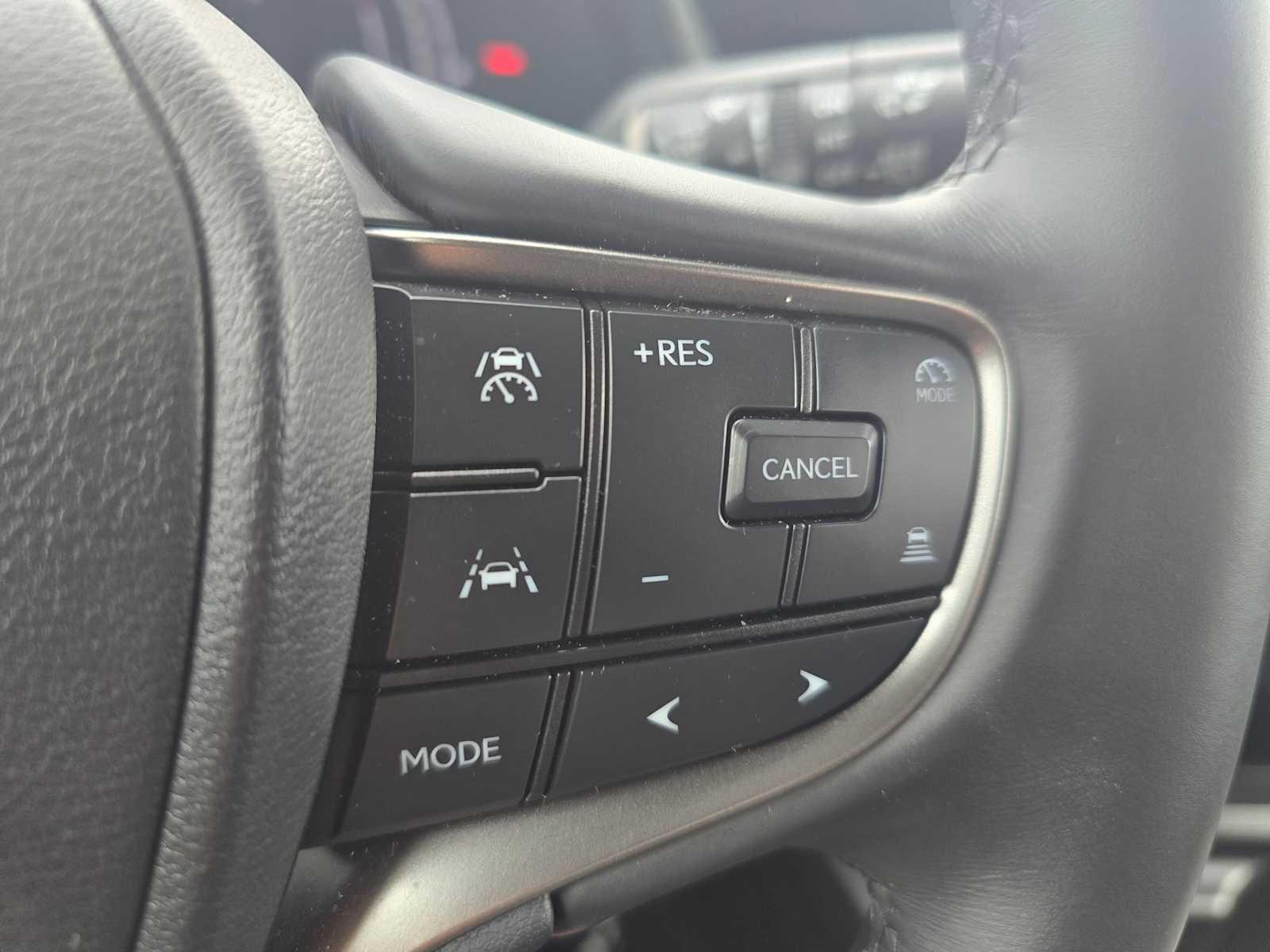 2025 Lexus UX 300h UX 300h