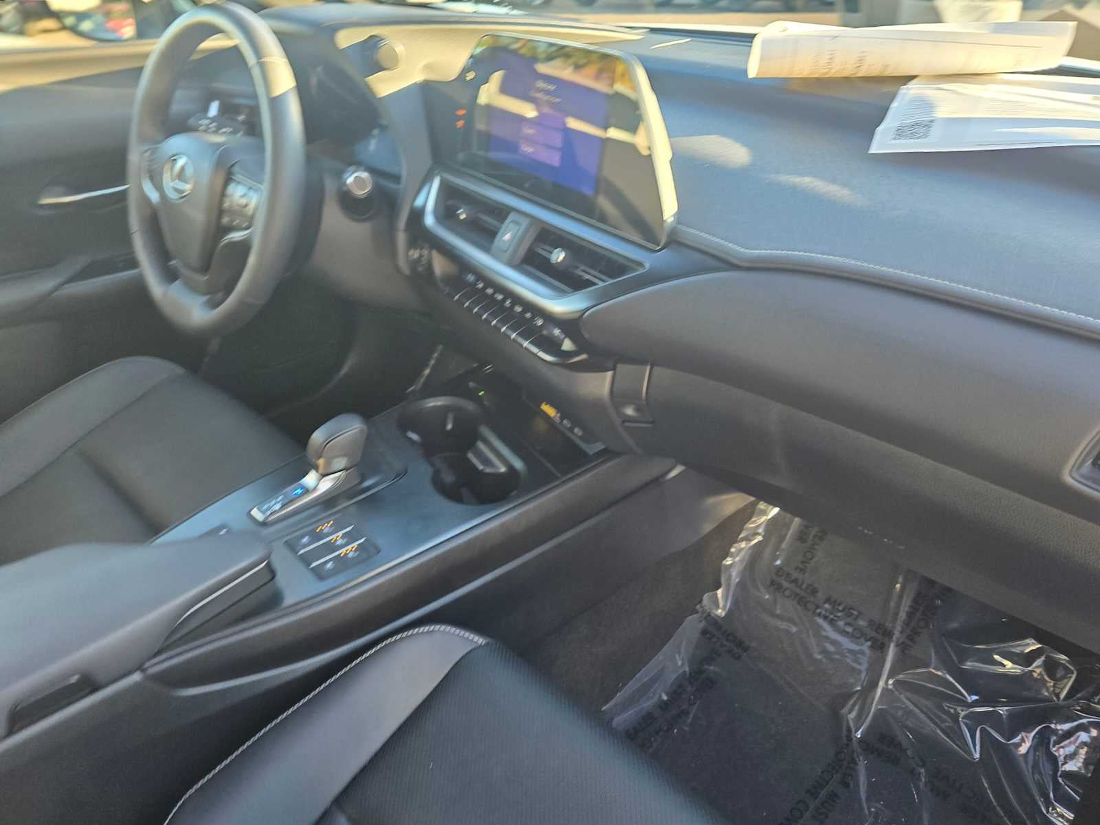 2025 Lexus UX 300h F SPORT DESIGN