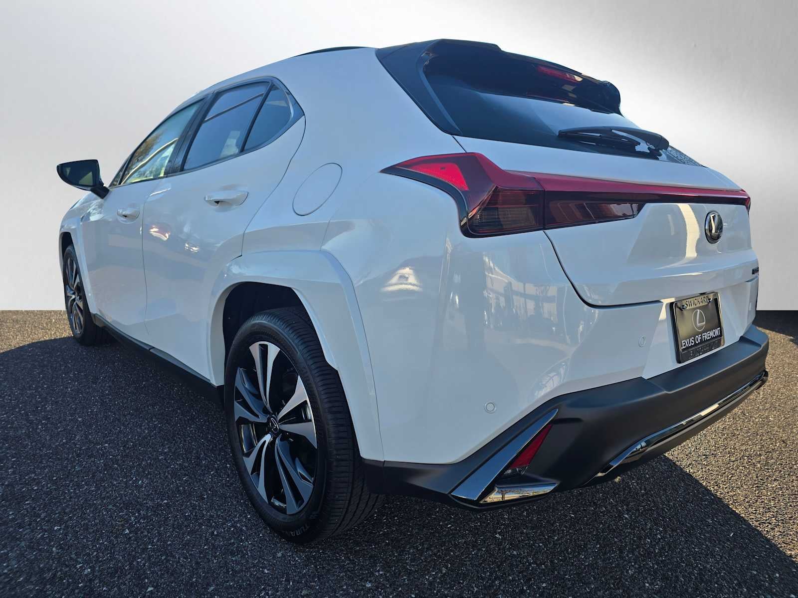 2025 Lexus UX 300h F SPORT DESIGN