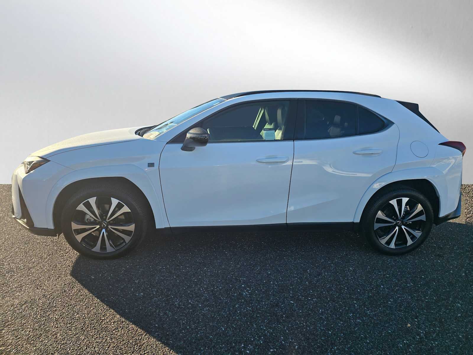 2025 Lexus UX 300h F SPORT DESIGN