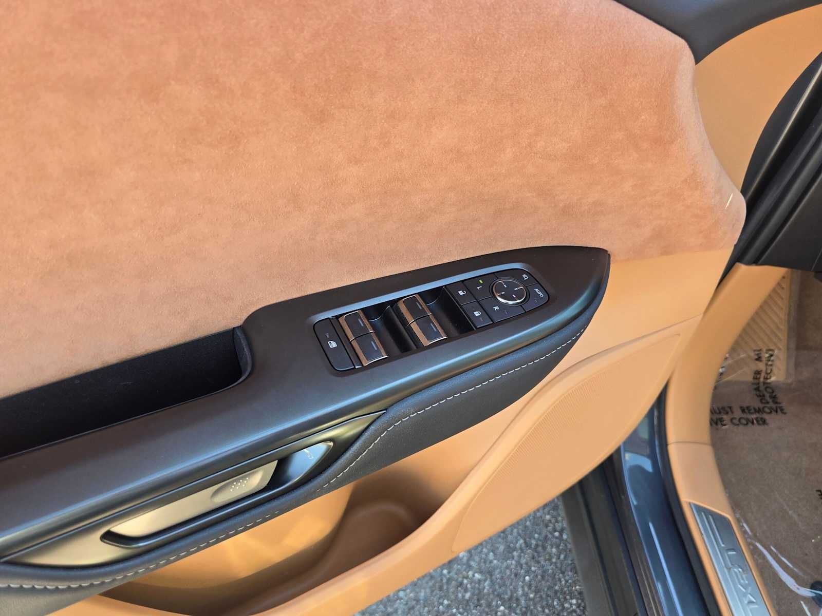 2023 Lexus RZ 450e AWD LUXURY