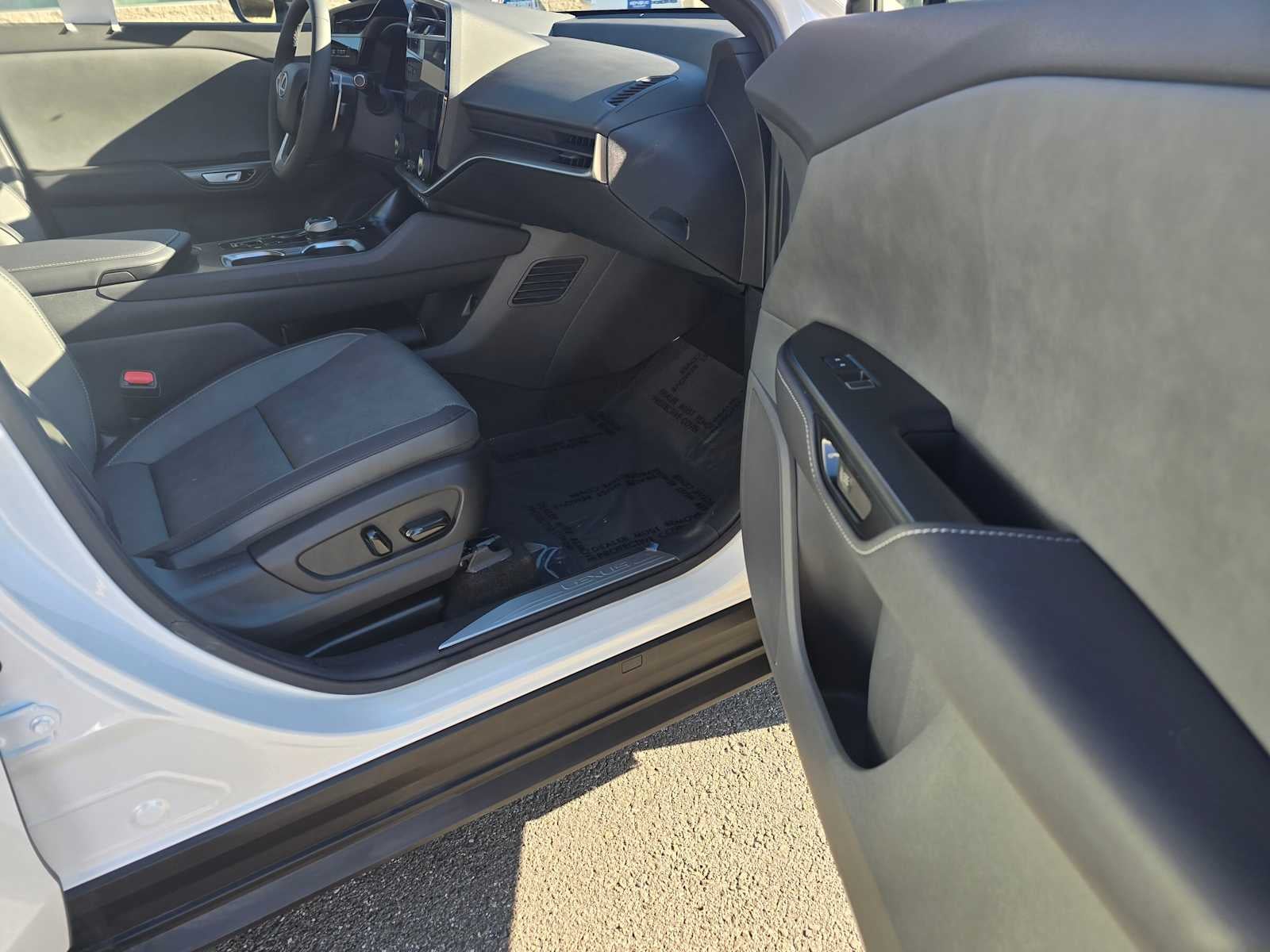 2023 Lexus RZ 450e Premium