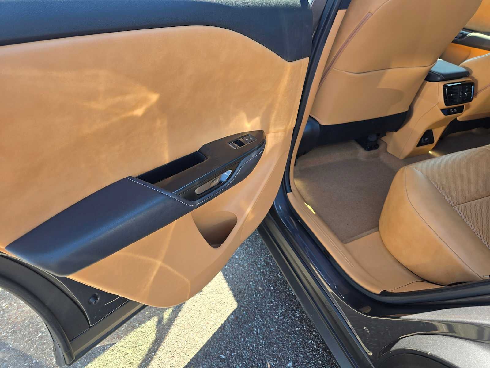 2023 Lexus RZ 450e Premium