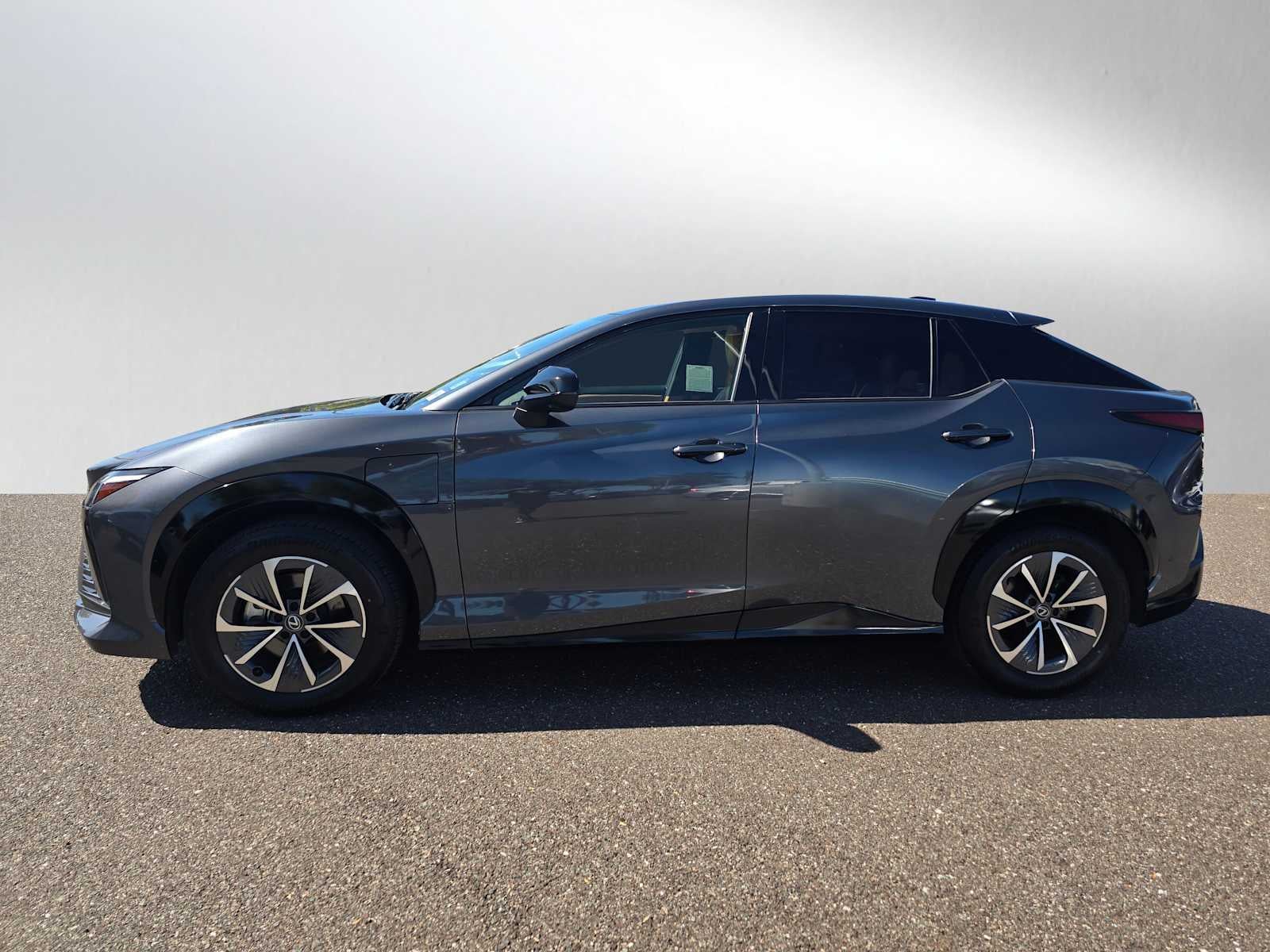 2023 Lexus RZ 450e Premium