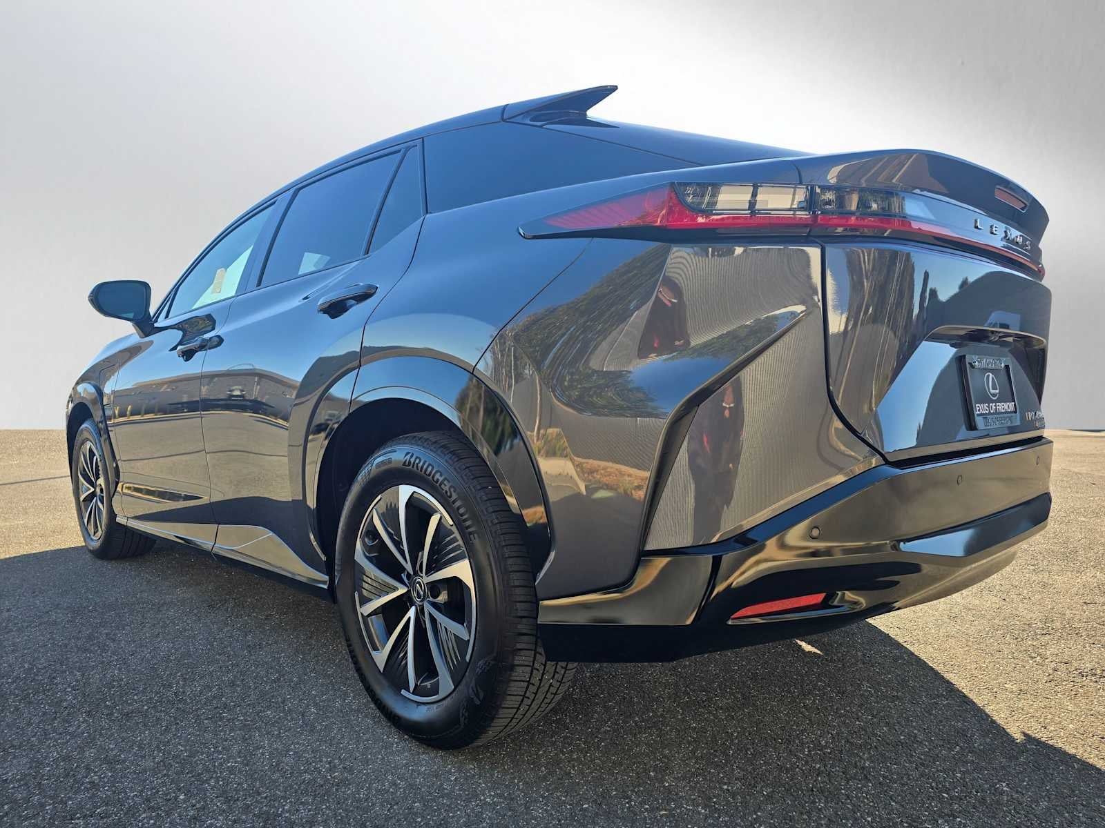 2025 Lexus RZ 450e Premium