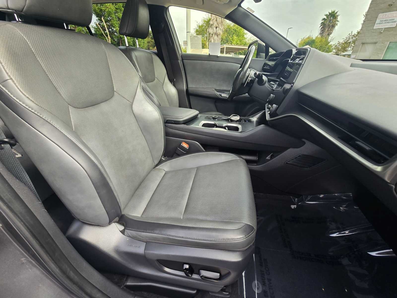 2023 Lexus RZ 450e PREMIUM AWD