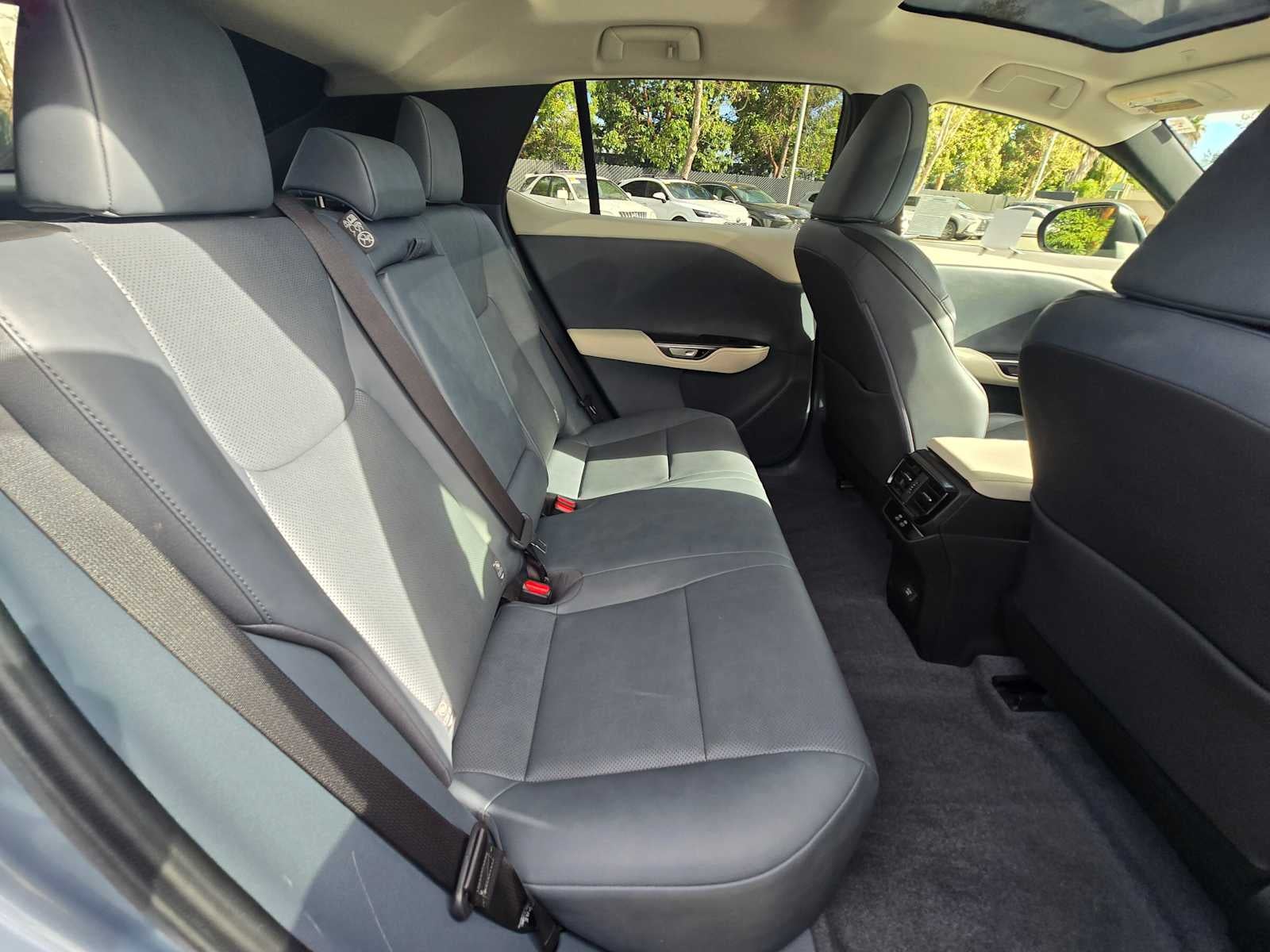 2023 Lexus RZ 450e PREMIUM AWD