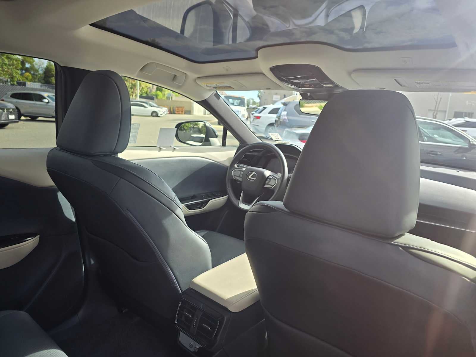 2023 Lexus RZ 450e PREMIUM AWD