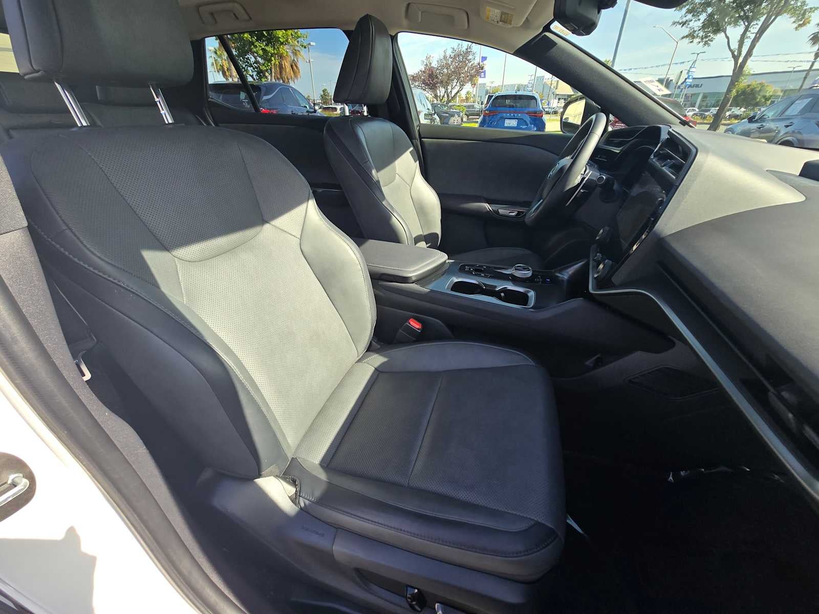 2023 Lexus RZ 450e PREMIUM AWD