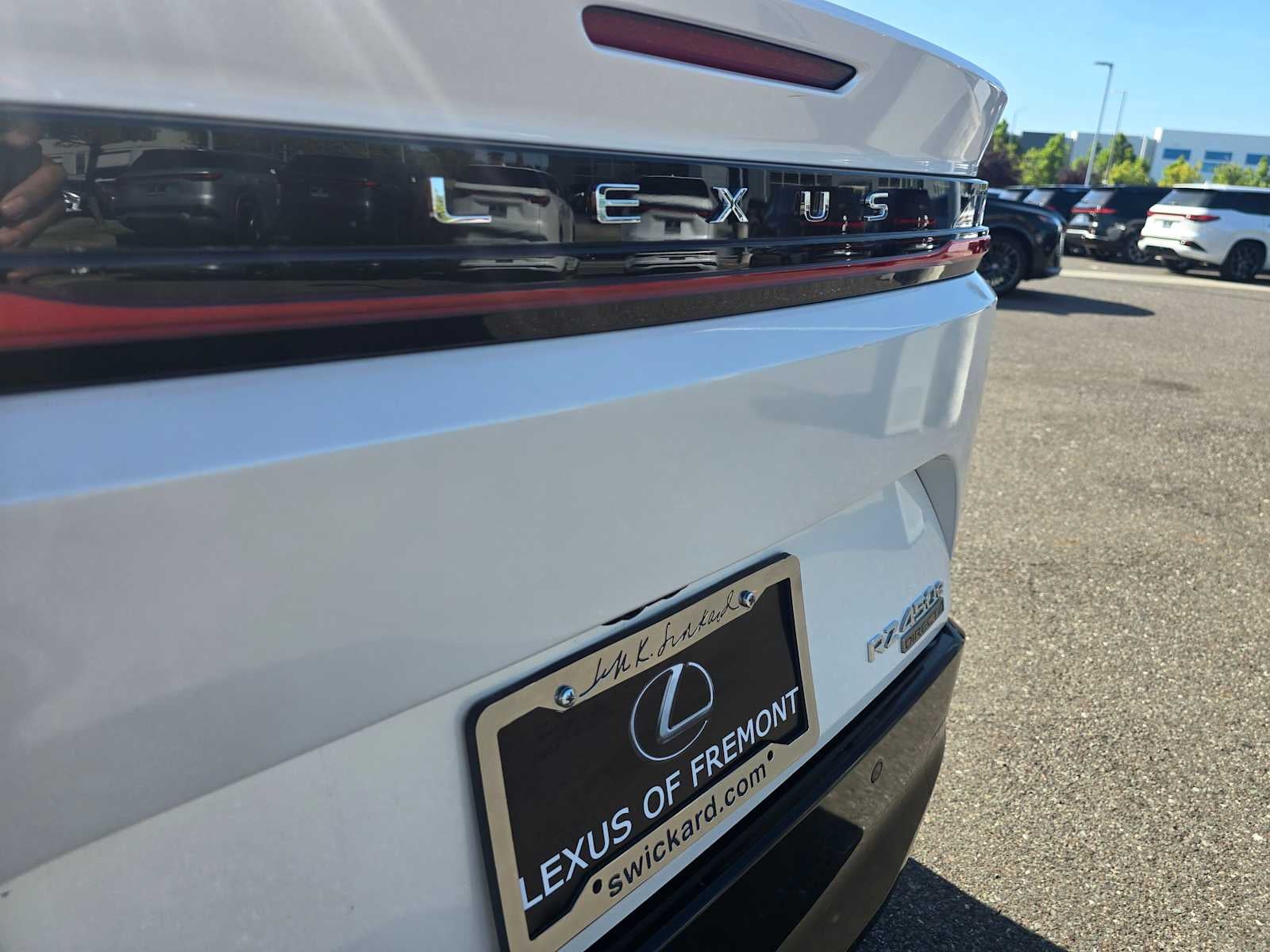 2023 Lexus RZ 450e PREMIUM AWD