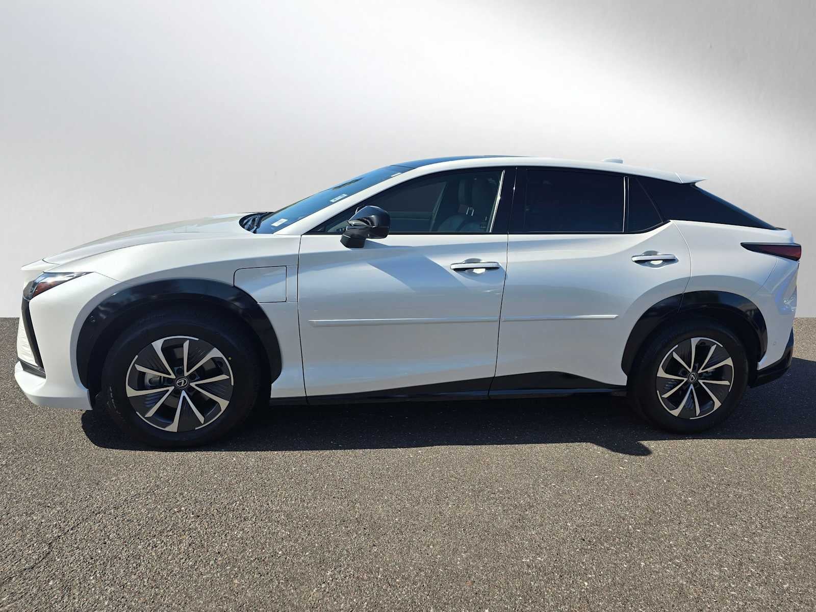 2023 Lexus RZ 450e PREMIUM AWD