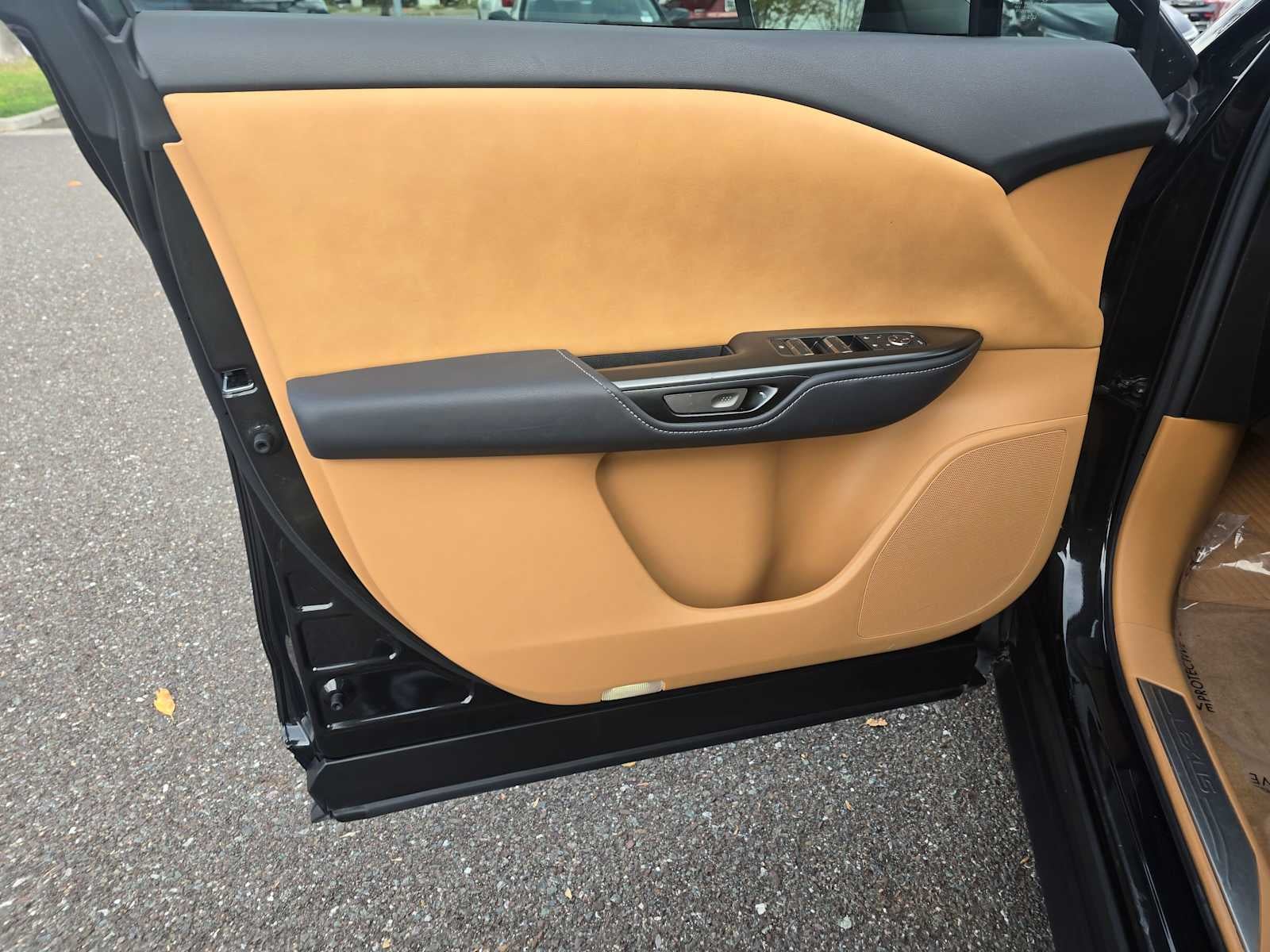 2023 Lexus RZ 450e PREMIUM AWD