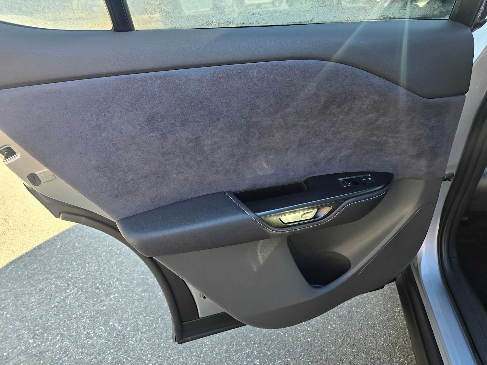 2023 Lexus RZ 450e AWD LUXURY