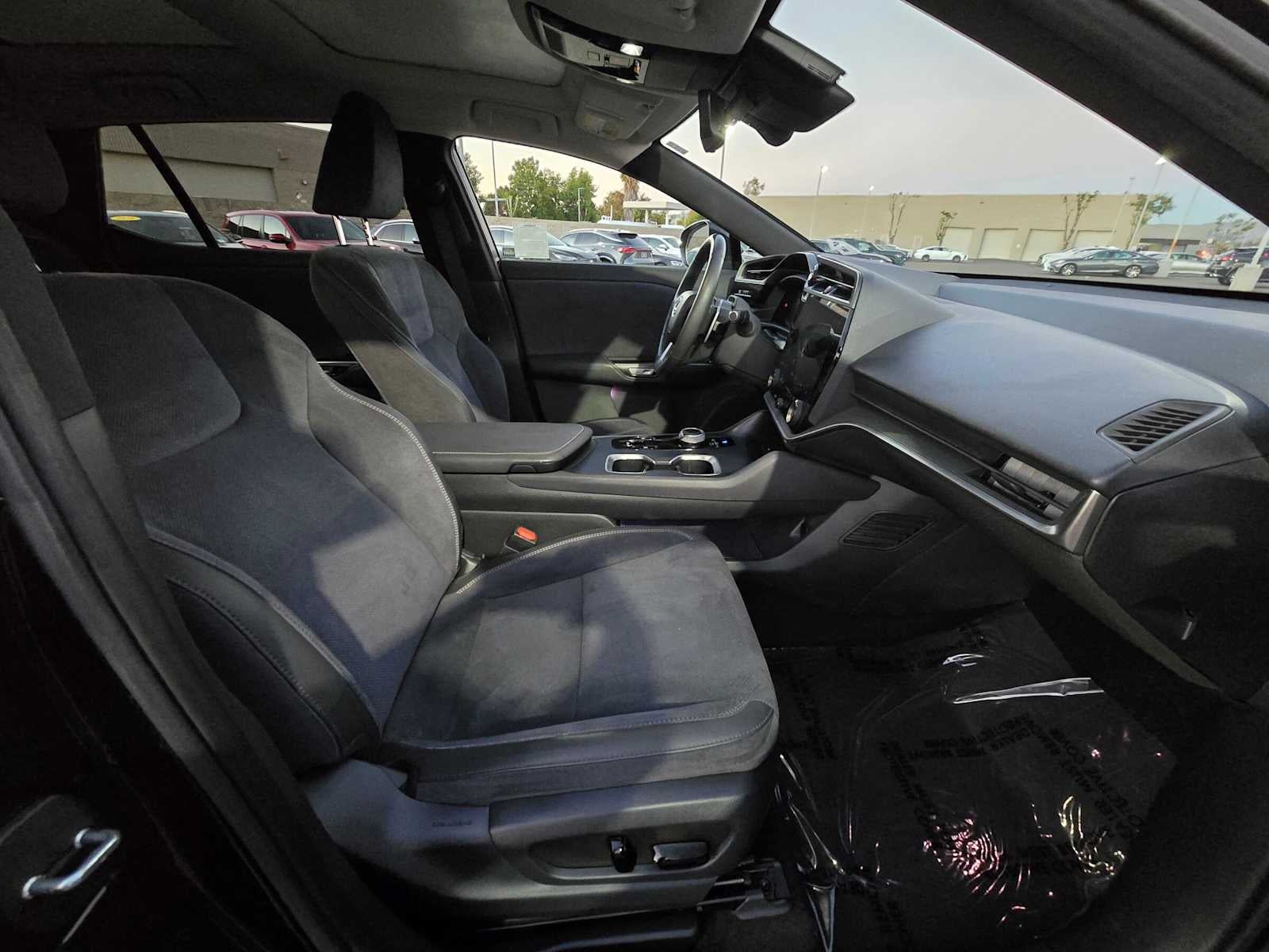 2023 Lexus RZ 450e AWD LUXURY