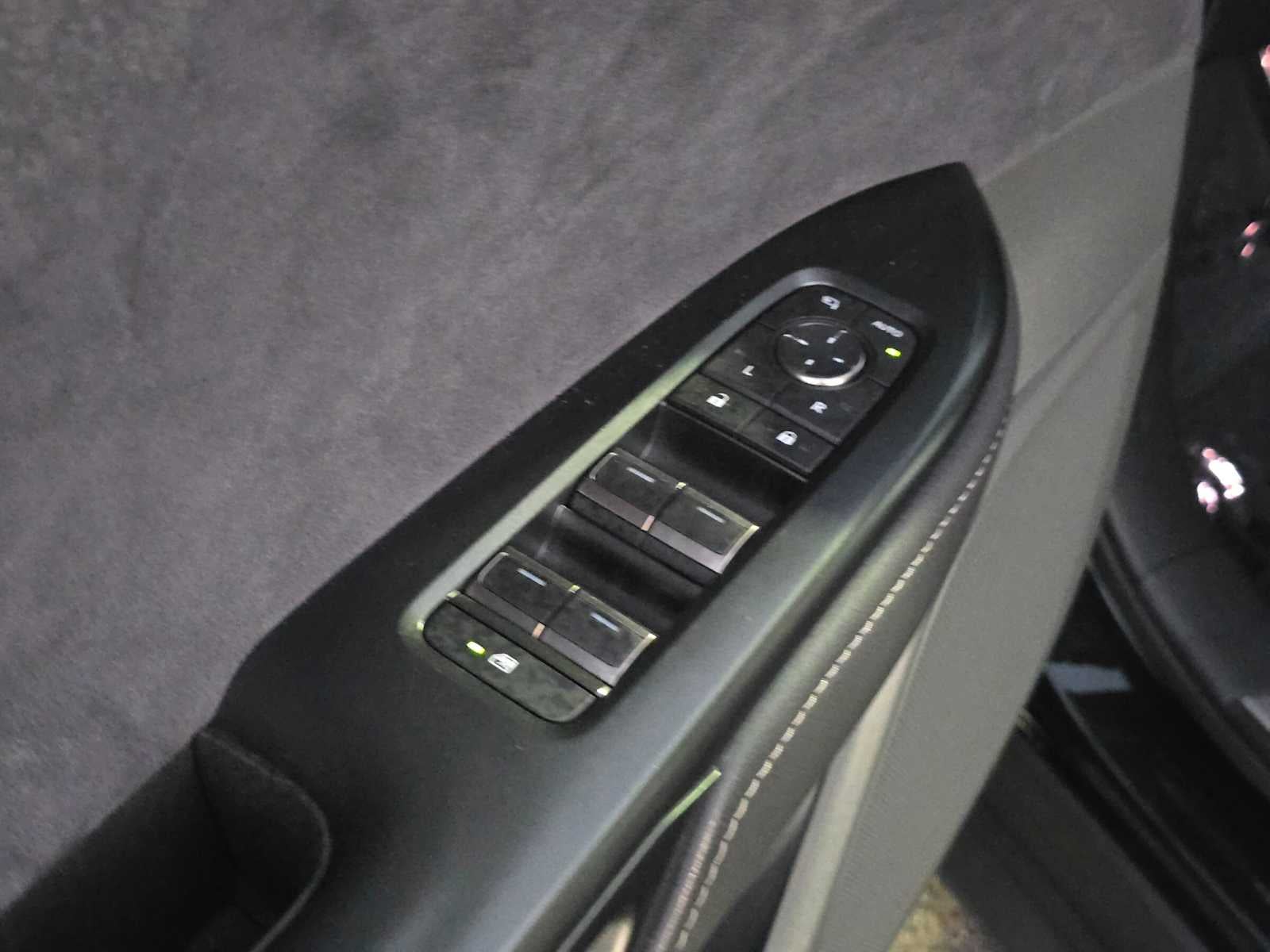 2023 Lexus RZ 450e AWD LUXURY