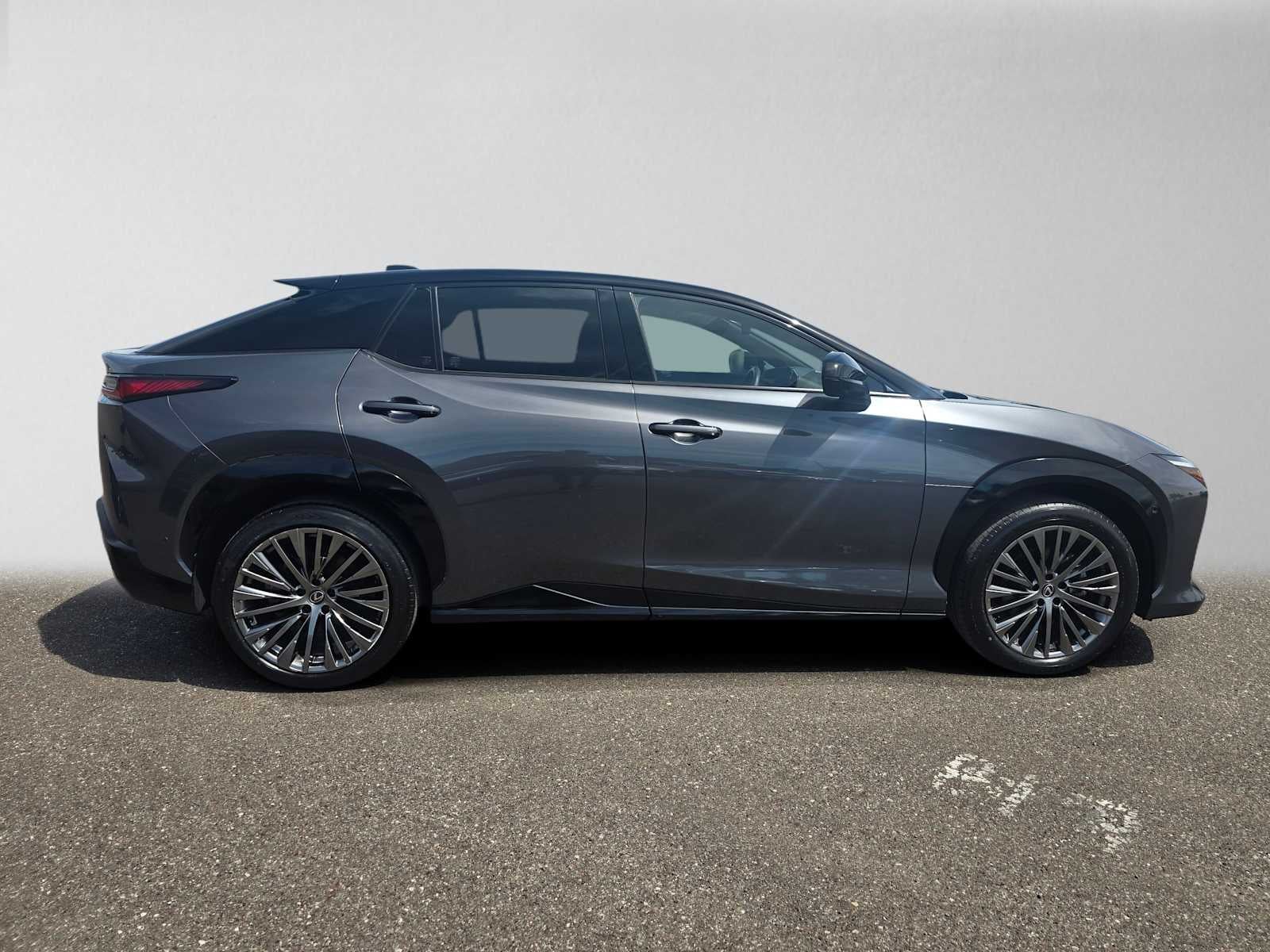 2023 Lexus RZ 450e AWD LUXURY