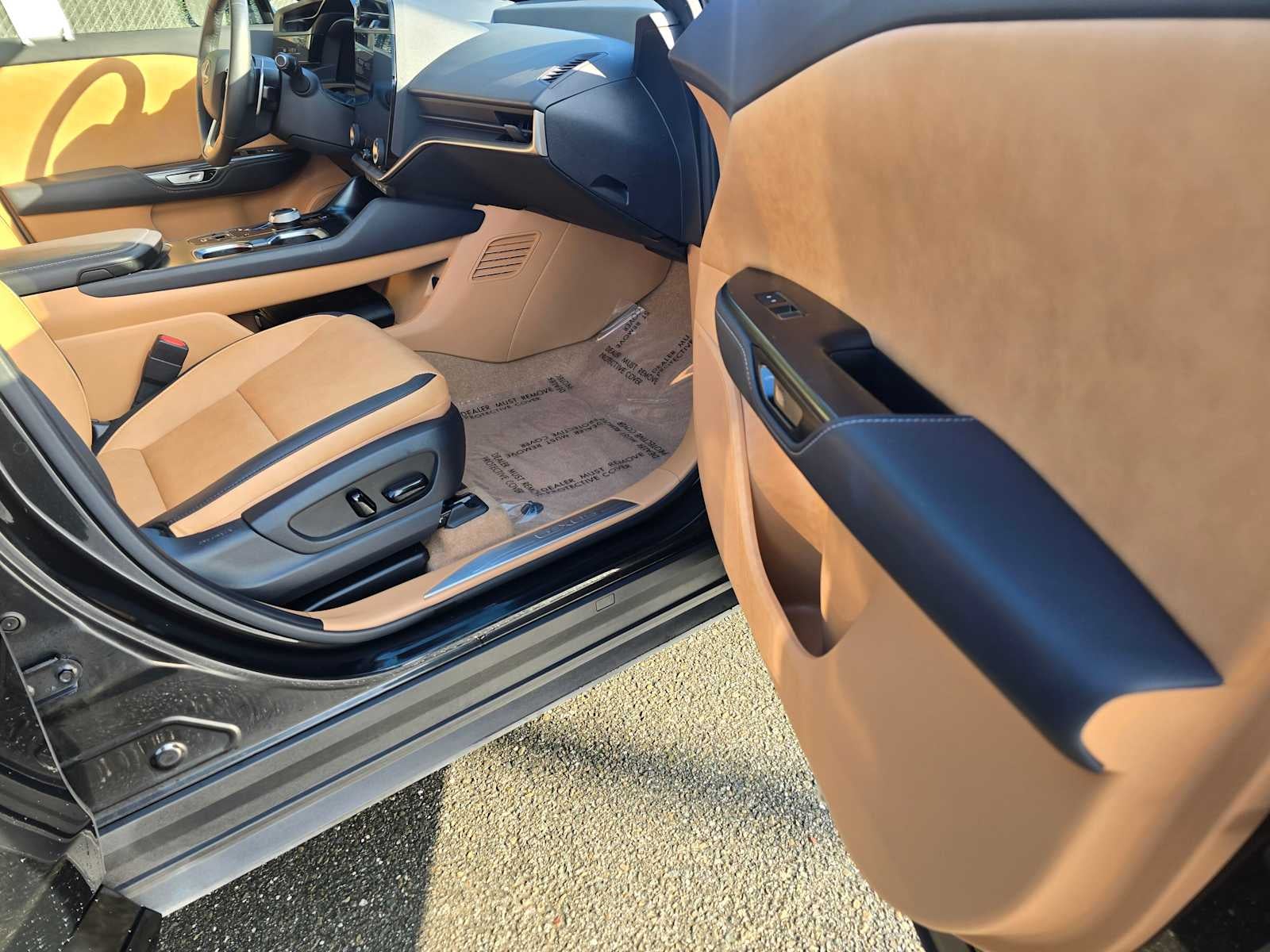 2023 Lexus RZ 450e Premium