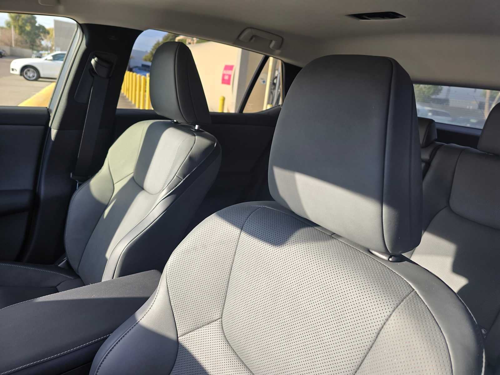 2025 Lexus RZ 450e RZ 300e