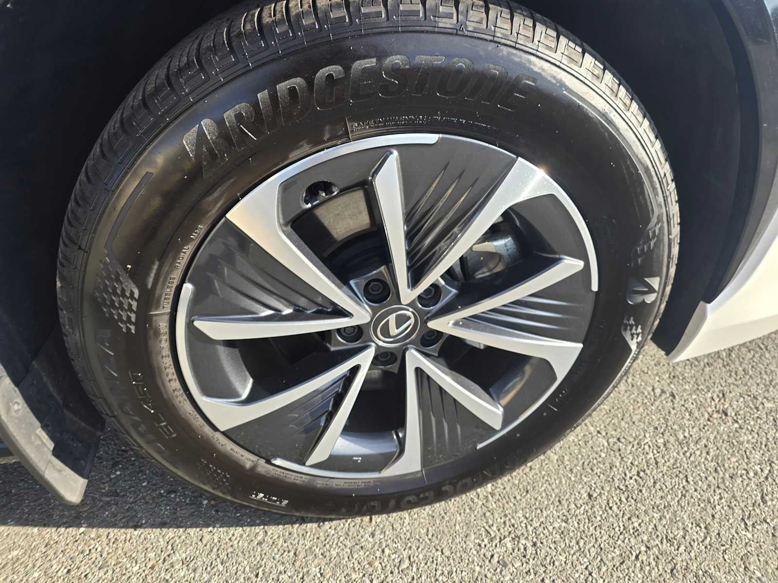 2025 Lexus RZ 450e RZ 300e