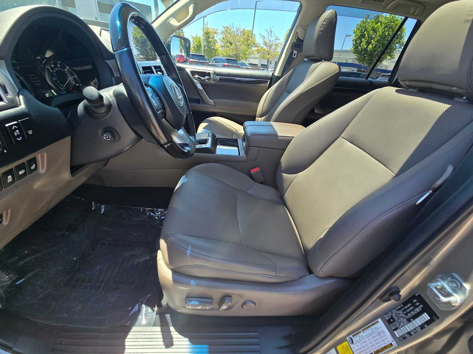 2023 Lexus GX 460 Premium