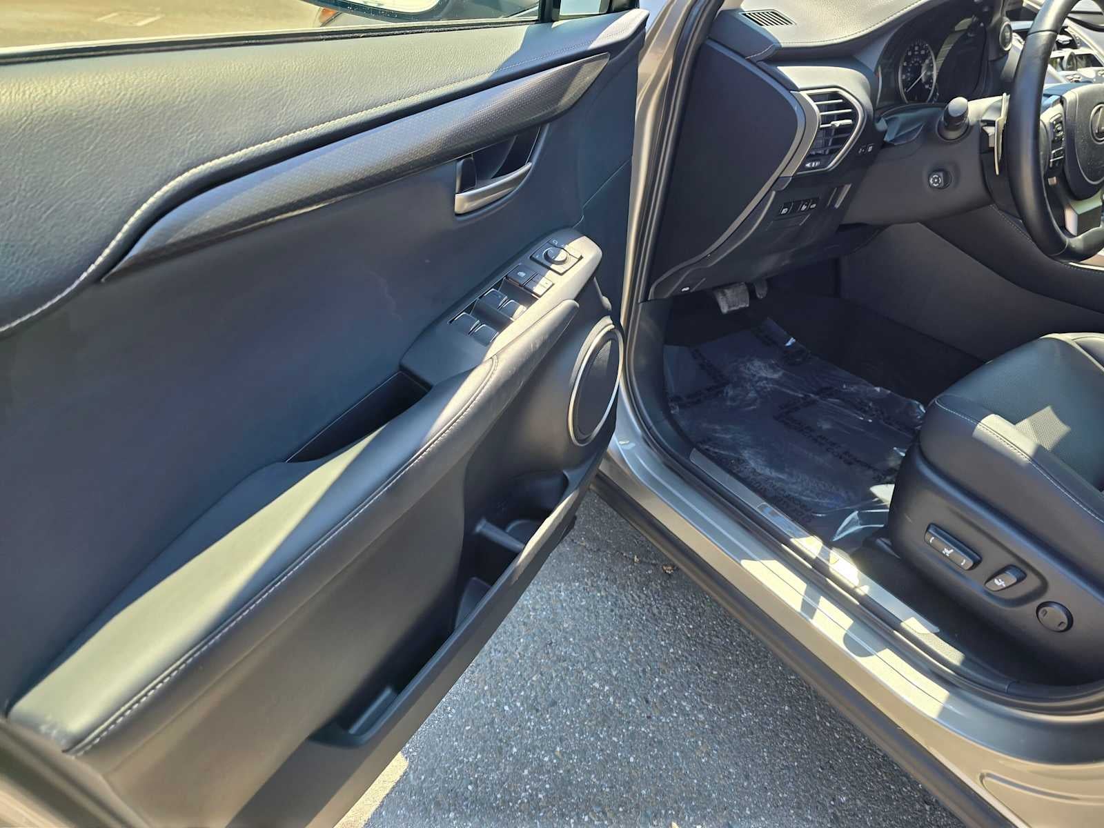 2021 Lexus NX 300 NX 300