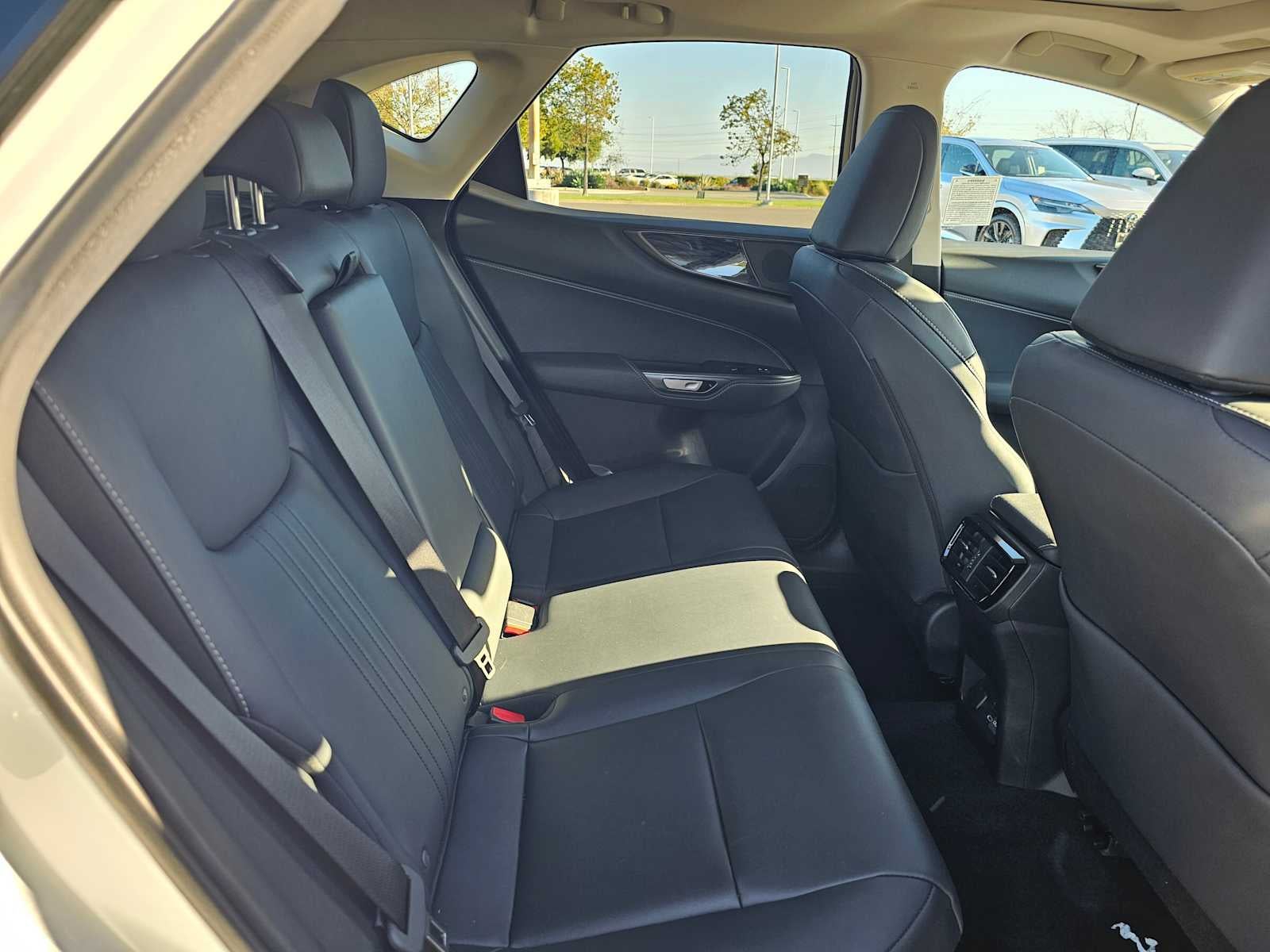 2026 Lexus NX 350h PREMIUM