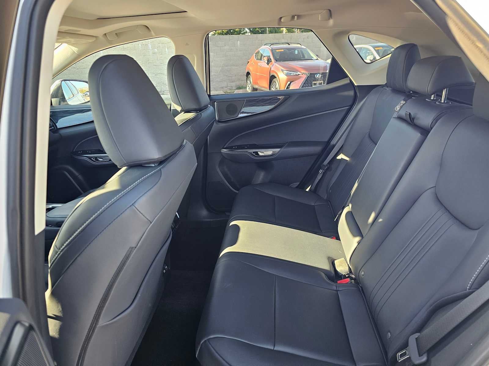 2026 Lexus NX 350h PREMIUM