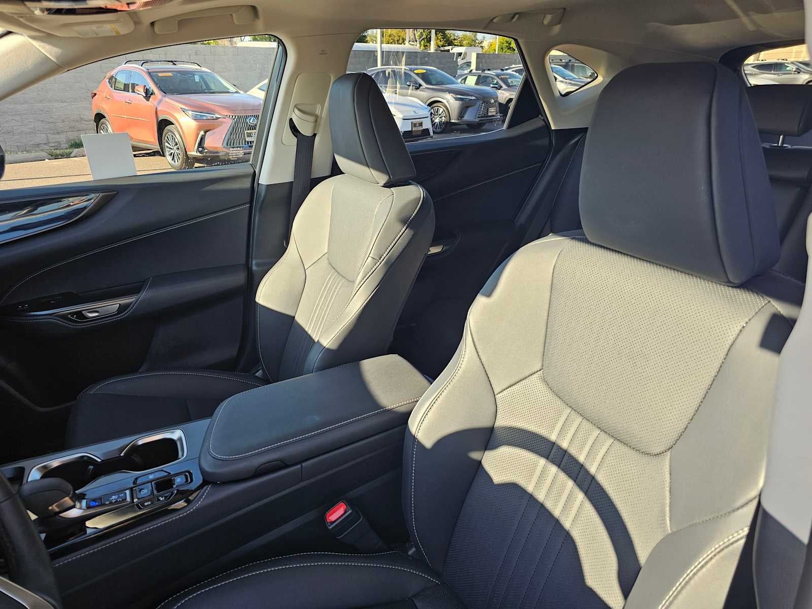 2026 Lexus NX 350h PREMIUM