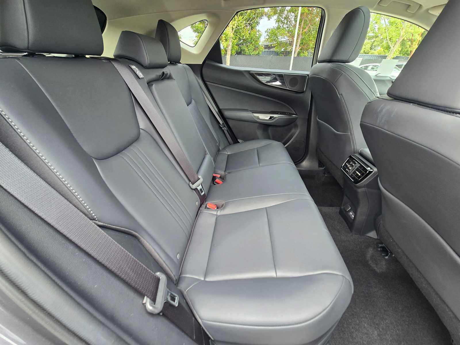 2025 Lexus NX 350h PREMIUM