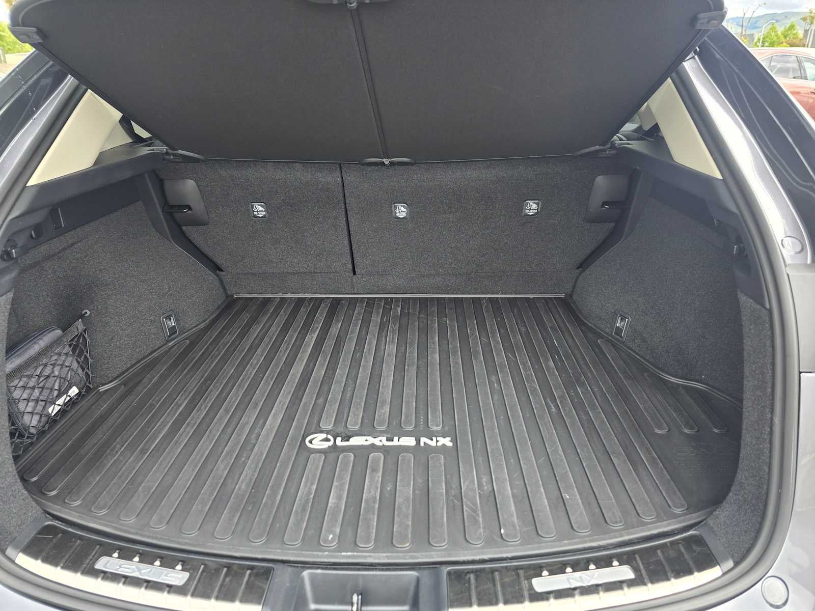 2025 Lexus NX 350h PREMIUM