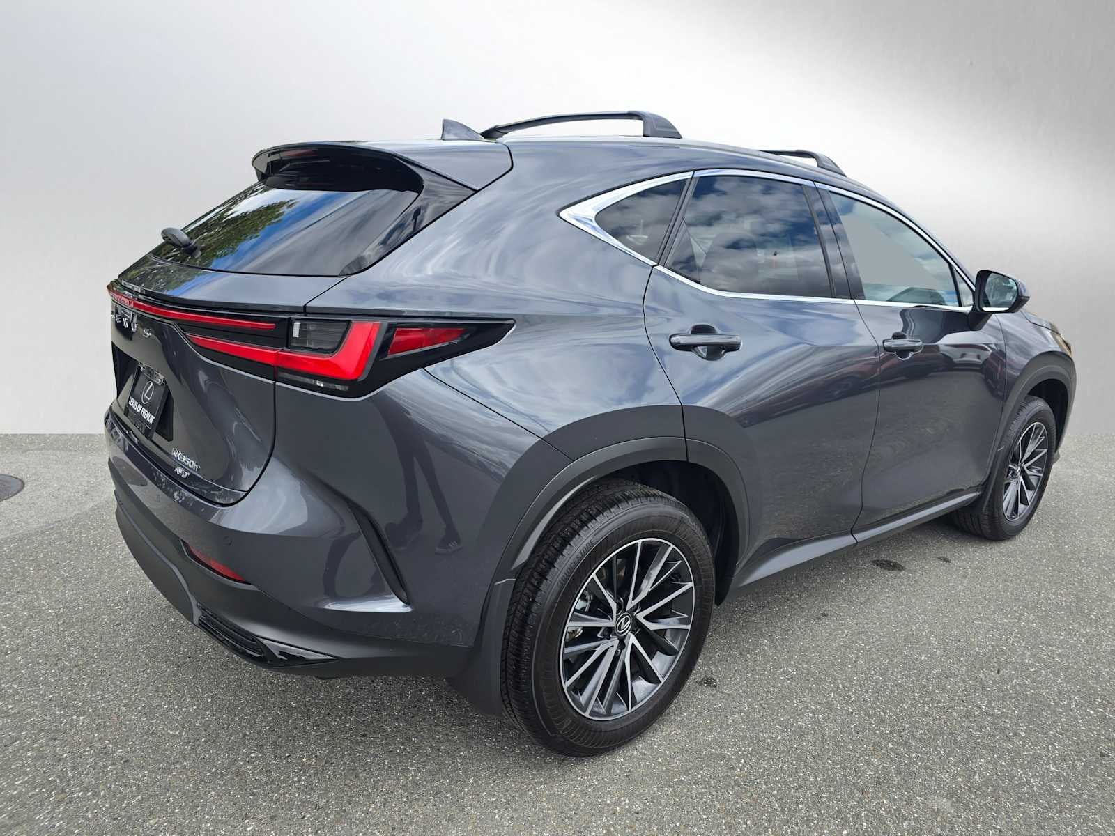 2025 Lexus NX 350h PREMIUM