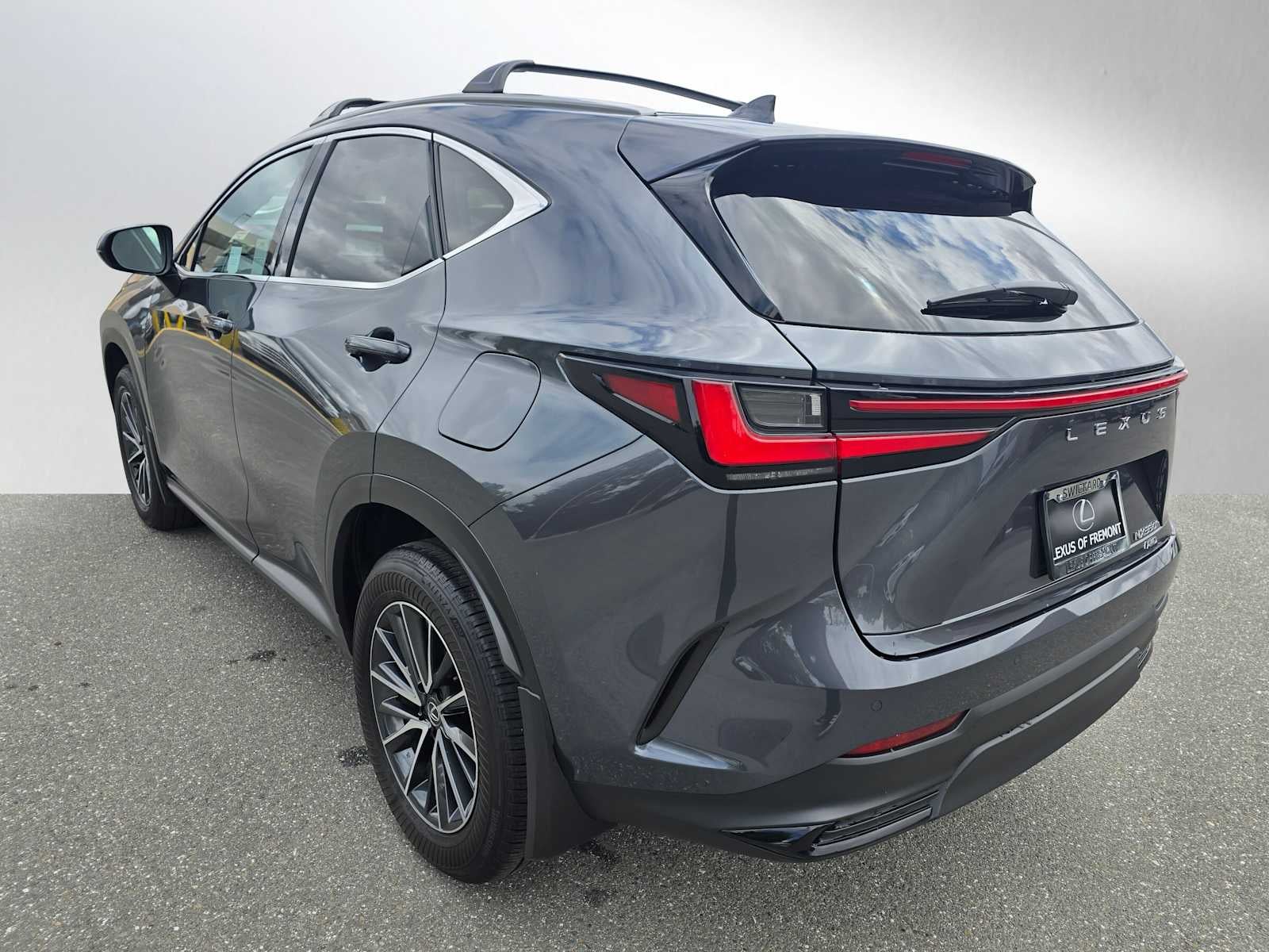 2025 Lexus NX 350h PREMIUM