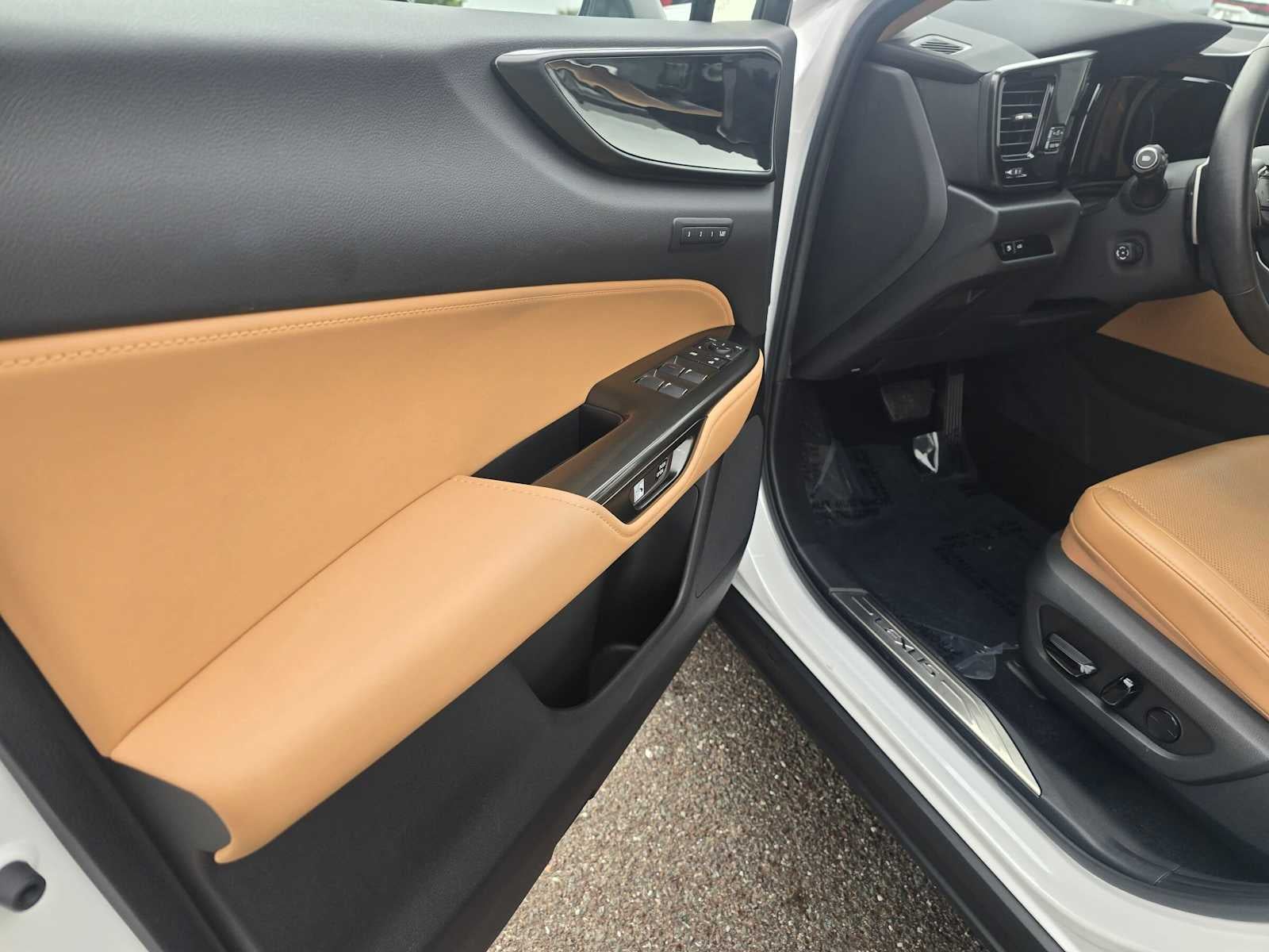 2024 Lexus NX 350h PREMIUM