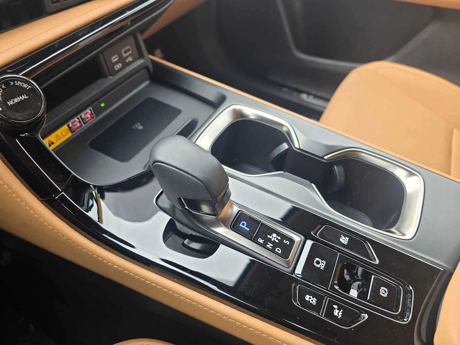 2024 Lexus NX 350h PREMIUM