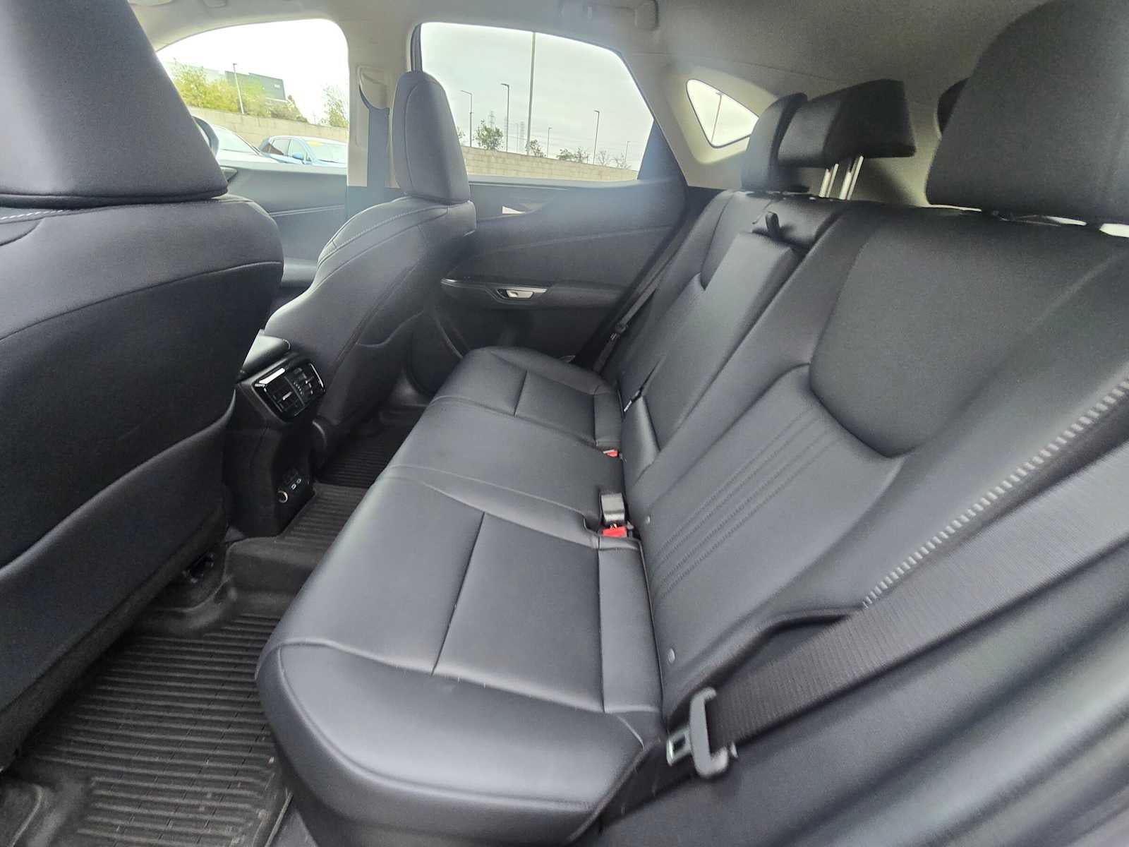 2026 Lexus NX 350h PREMIUM