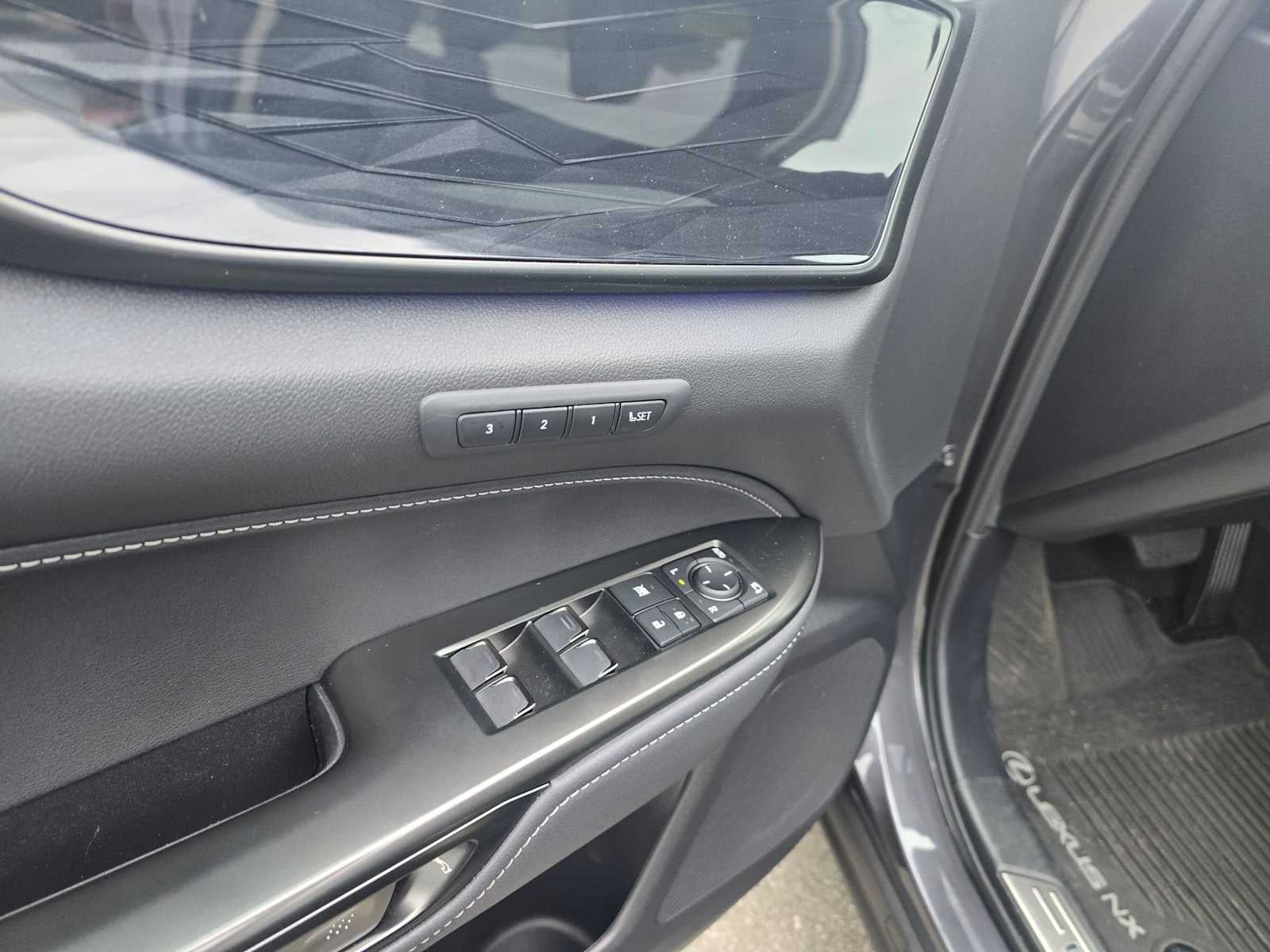 2026 Lexus NX 350h PREMIUM