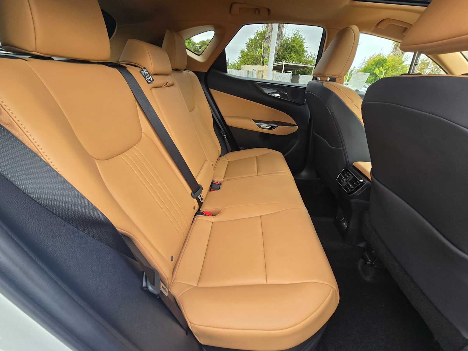 2026 Lexus NX 350h PREMIUM